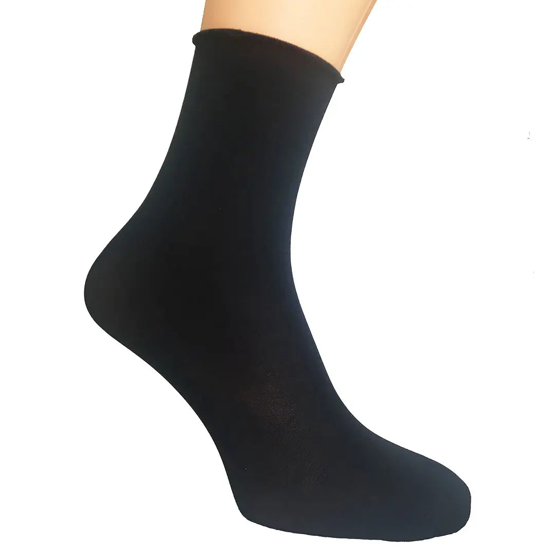 Janastyle Lollipop Socken in Schwarz. Hautfreundliche Materialien für höchsten Komfort und eine perfekte Passform.