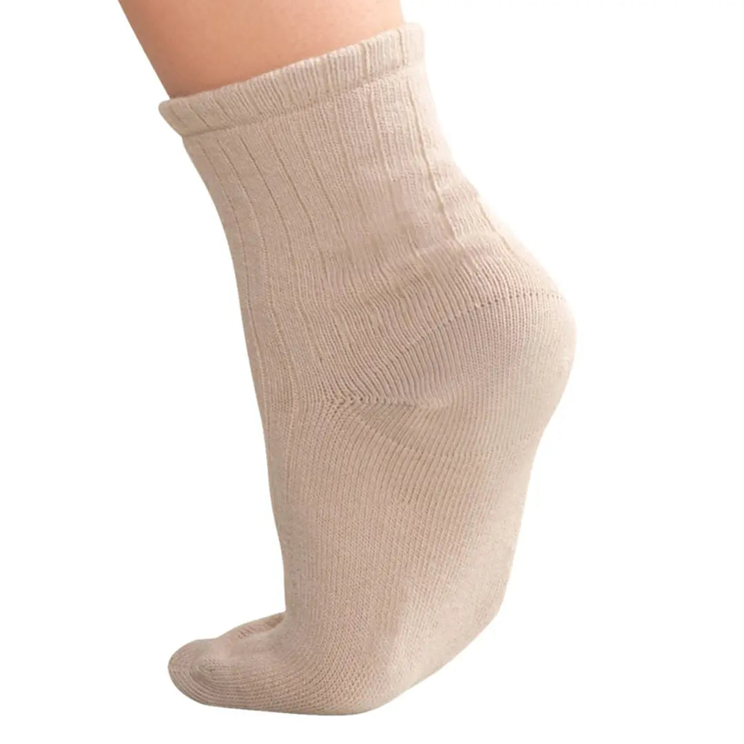 FußGut BIG Sensitiv Socken in Beige – angenehmer Tragekomfort für empfindliche und geschwollene Füße.