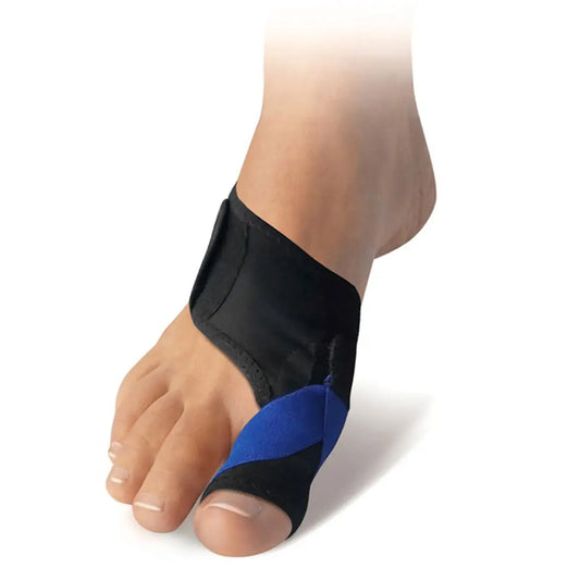 FußGut Hallux Bandage Individual am rechten Fuß in Aktion – unterstützt die natürliche Fußstellung.